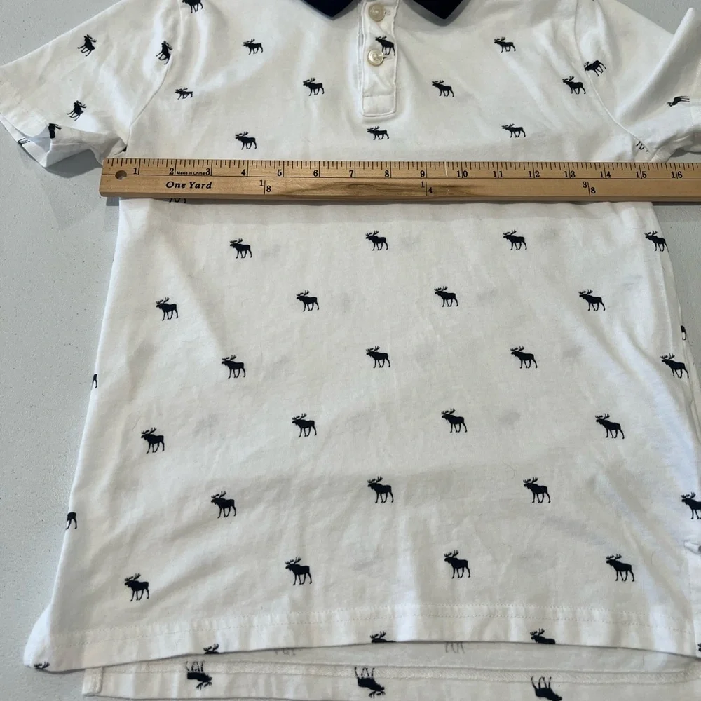 Abercrombie & Fitch White Polo with Black Collar and Moose Print 9-10y